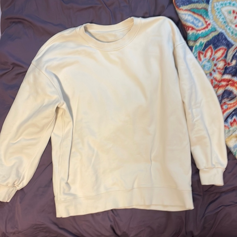 Lululemon Creme Pullover Crewneck